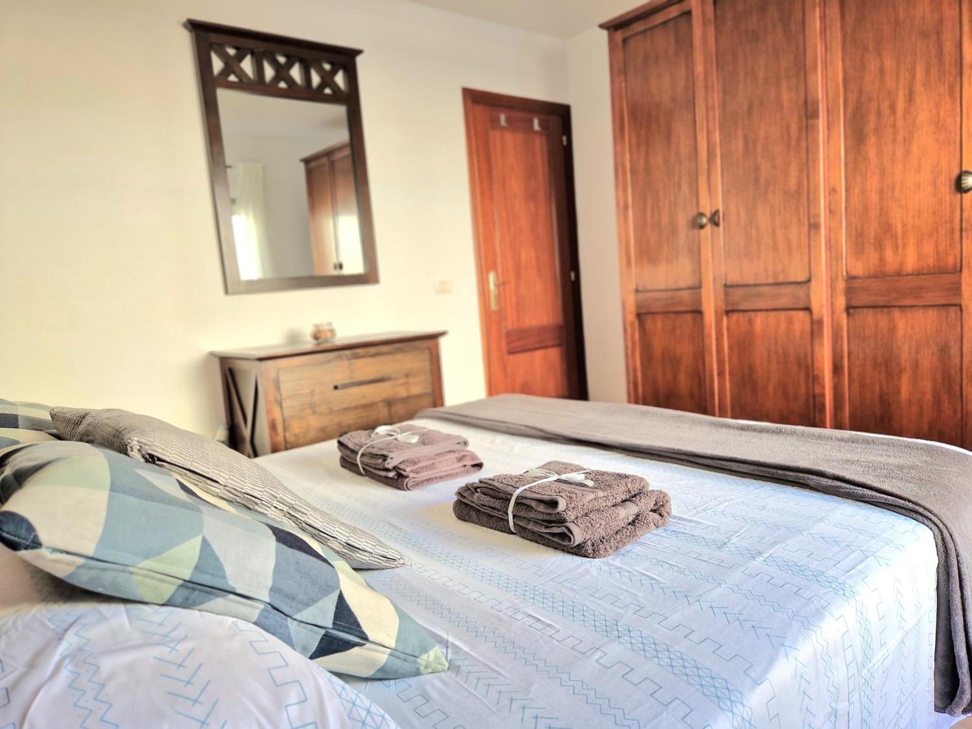 Spacious Independent Chalet Next The Airport - Sea Сан-Исидро Экстерьер фото